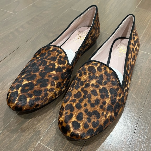 Vince Camuto Shoes - Textured Cheetah Slide-on Flats